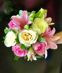 Rose and Asiatic Lily Bouquet Davenport Florist - Same Day Flower Delivery - Flower Power 